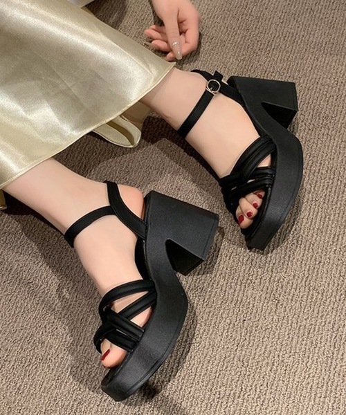 新品未使用レザー クロスストラップサンダル 38 イタリア製 069ddddddddad.jpg