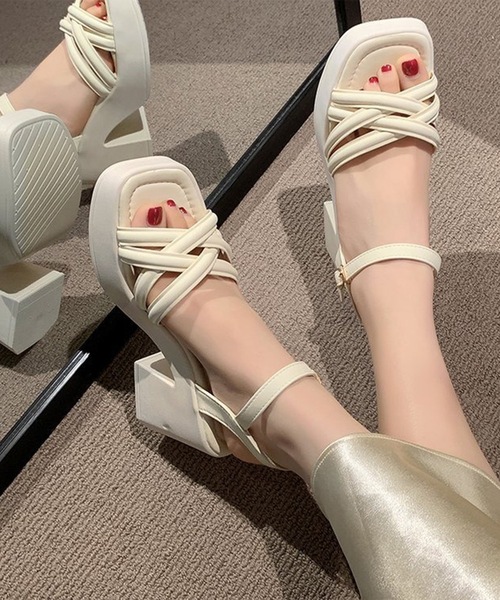アイボリー ホワイトレザー クロスストラップサンダル Lace Ladies サンダル レザー調 クロス ストラップ