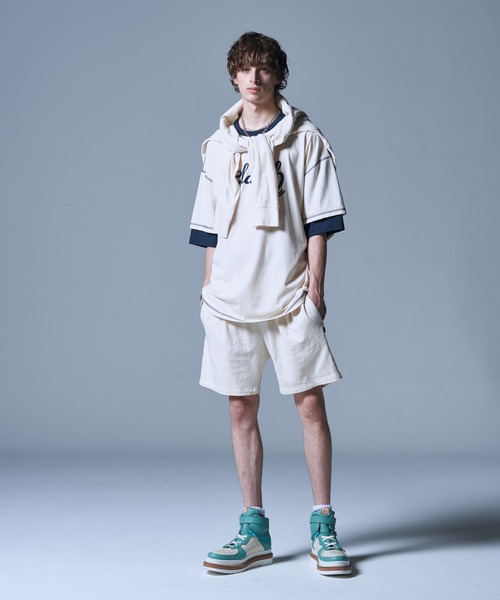 「glamb」 半袖Tシャツ S アイボリー メンズの画像