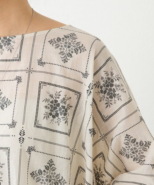 BEARDSLEY（ビアズリー） tシャツ 半袖 刺繍風プリントプルオーバー