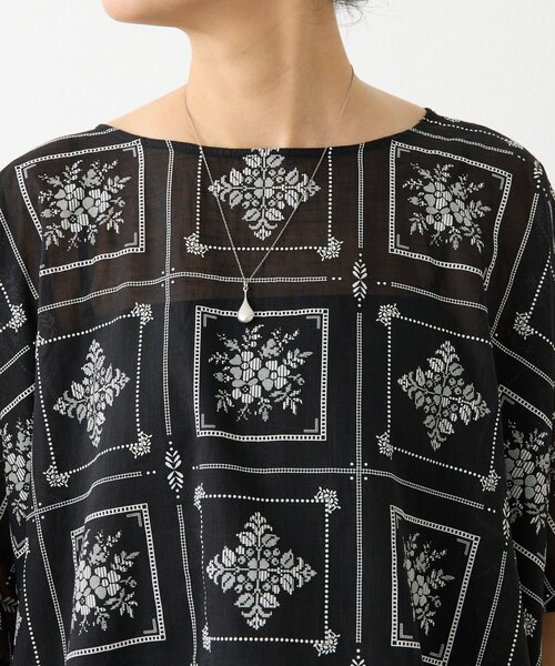 BEARDSLEY（ビアズリー） tシャツ 半袖 刺繍風プリントプルオーバー