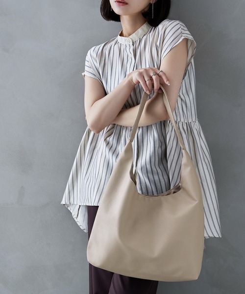 楕円底のトートバッグ　（L）　フェイクレザー　ハンドメイド 楕円底のトートバッグ（L） フェイクレザー ホワイト
