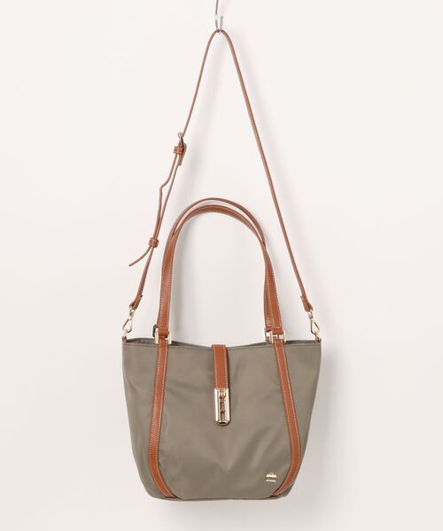 LA BAGAGERIE（ラバガジェリー） トートバッグ ひねり金具付き