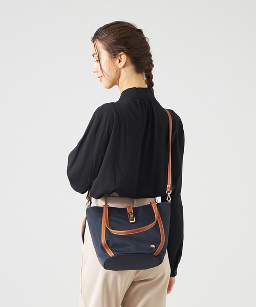 LA BAGAGERIE（ラバガジェリー） トートバッグ ひねり金具付き 