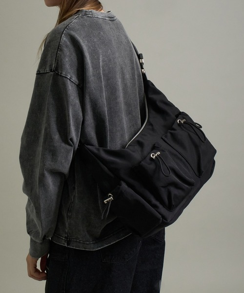 ELLUV ショルダーバッグ 「ELLUV/エルヴ」ダブルチェーンギミック