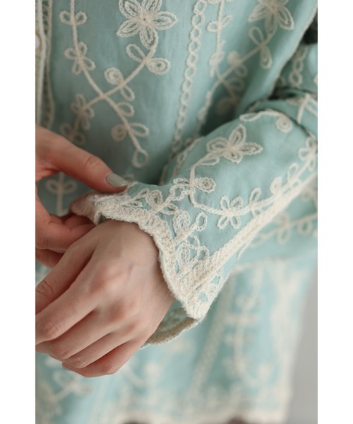 cawaii ブラウス シャツ 花刺繍のミントカラーシャツトップス