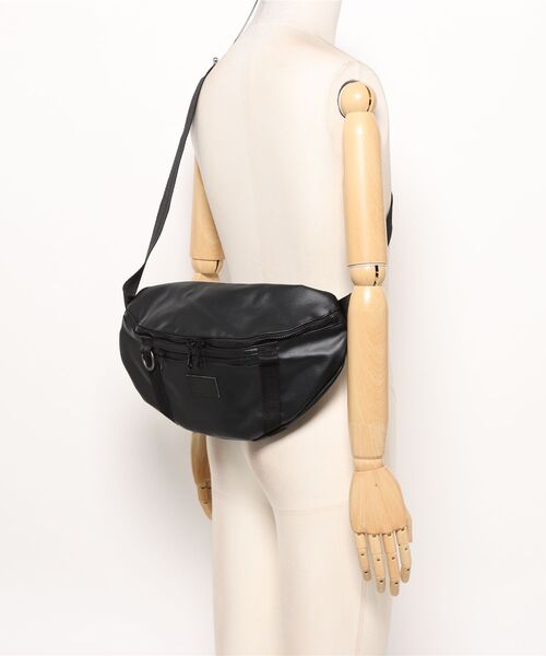 NEW ERA（ニューエラ） ウエストポーチ ウェストバッグ ブラック