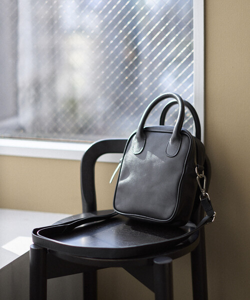 Firsthand（ファーストハンド） ショルダーバッグ Leather Handle Mini