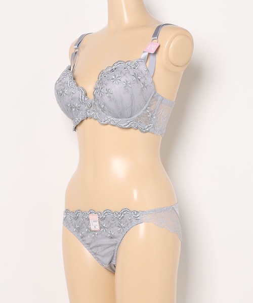 Sanei ブラジャー ショーツセット 「EFサイズ/美谷間＆丸胸を叶える