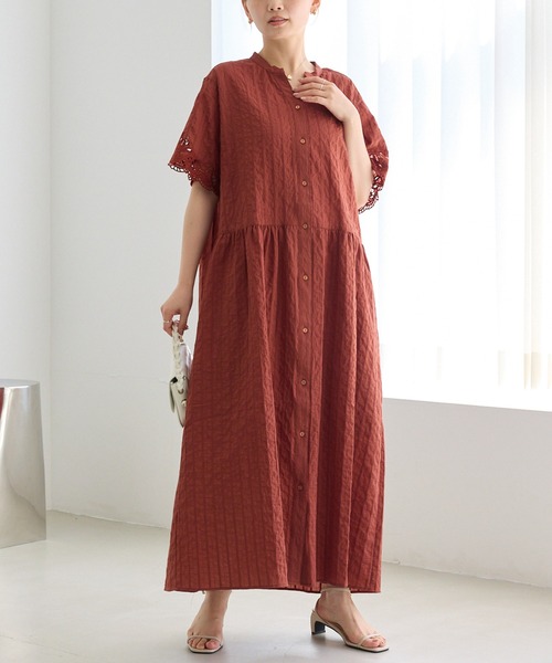 LAVEANGE（ラビアンジェ） シャツワンピース 「洗える」袖刺繍ドビー