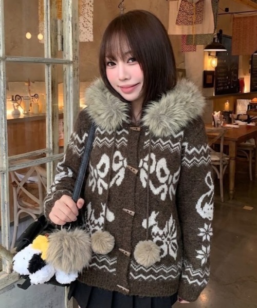AVYL ダッフルコート コート ファーフードポンポン付きノルディック柄