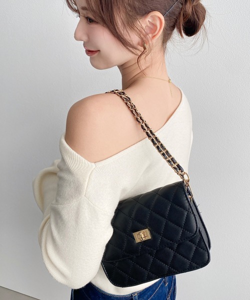 moment+ ショルダーバッグ バッグ フェイクレザーキルティング moment+ ショルダーバッグ バッグ フェイクレザーキルティング