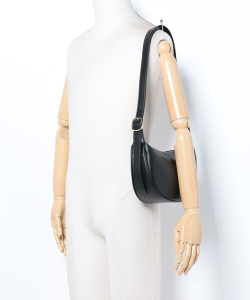 ショルダーバッグ バッグ 「NiiNa」「高品質牛革」ラウンド