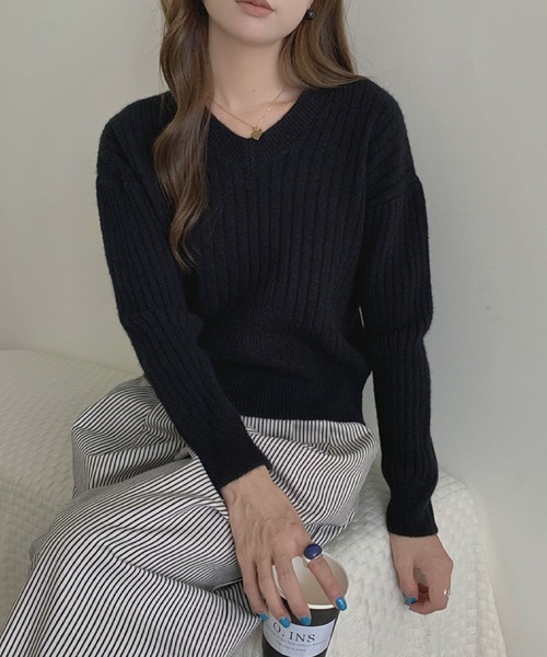 VTWELVE ストライプ ニットセーター 2ly2 ニット セーター Vネック ストライプ カジュアルウエストタイト