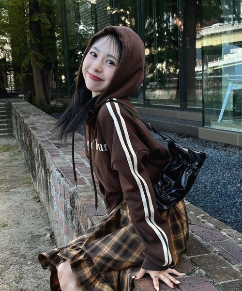 新品未使用★AmlyCity りなていプロデュース　ハーフジップロゴスウェット 受注】ハーフジップロゴスウェット – AmlyCity