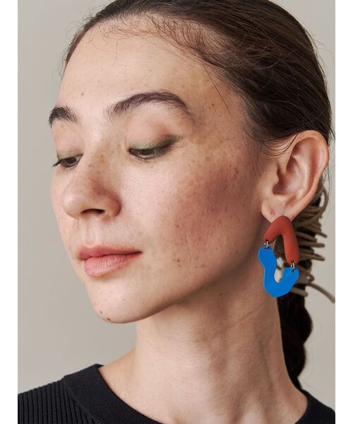 イヤリング SWAY TRIANGLE EARRING / スウェイトライアングルイヤリング レディース