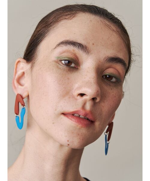 イヤリング SWAY TRIANGLE EARRING / スウェイトライアングルイヤリング レディース