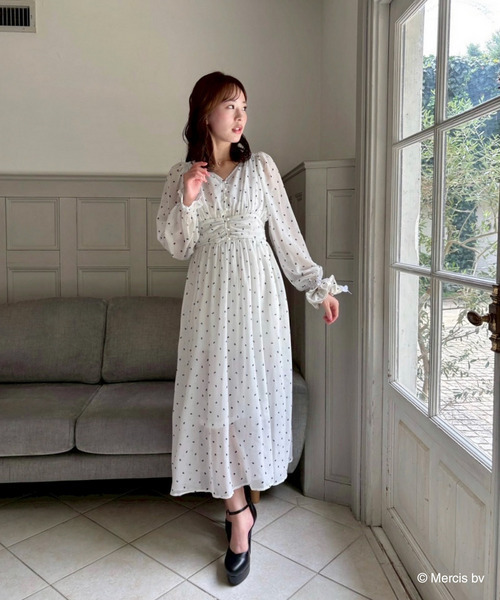 MIIA（ミーア） ワンピース miffy 総柄長袖シフォンフレアワンピース