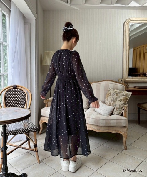 【眉五郎 ✨】2点おまとめ❤️シビラ✨サイズM✨シフォンワンピース MIIA（ミーア） ワンピース miffy 総柄長袖シフォンフレアワンピース