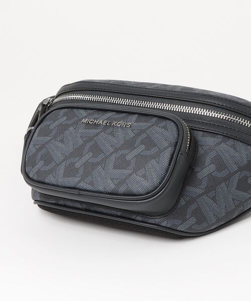 美品✨ マイケルコース ボディバッグ シグネチャー ネイビー ウエストポーチ MICHAEL KORS（マイケルコース）の「GREYSON(グレイソン) ヒップバッグ