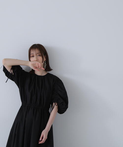 「N.（N. Natural Beauty Basic）」 半袖ワンピース SMALL ベージュ レディースの画像