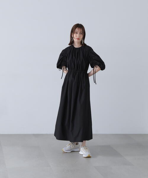 「N.（N. Natural Beauty Basic）」 半袖ワンピース SMALL ベージュ レディースの画像