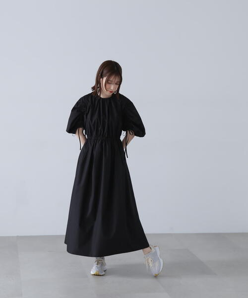 「N.（N. Natural Beauty Basic）」 半袖ワンピース SMALL ベージュ レディースの画像
