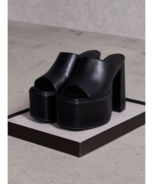【美品】GYDA チャンキーサンダル GYDA（ジェイダ） サンダル BASICチャンキーサンダル レディース