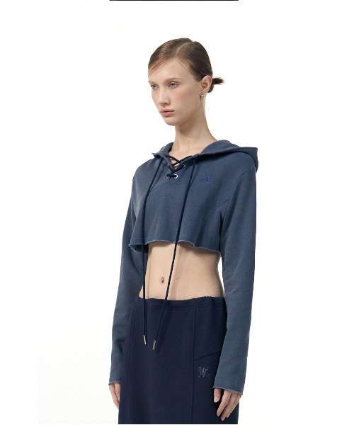 パーカー A'GEM/9 × .kom「WOOALONG/ウアロン」Signature lace-up crop hood/シグネチャーレースアップク WOOALONG パーカー A'GEM/9 × .kom「WOOALONG/ウアロン
