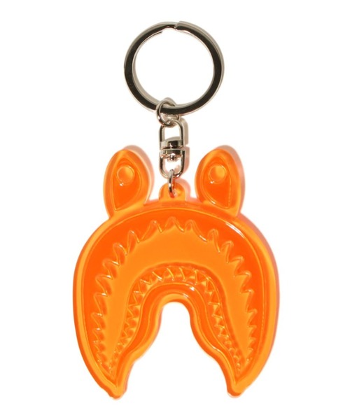 A BATHING APE（アベイシングエイプ） キーホルダー SHARK REFLECTIVE