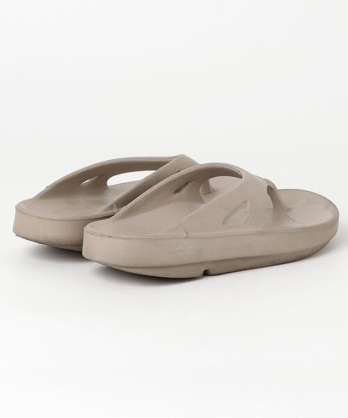 「OOFOS」 フラットサンダル 25cm ベージュ レディース_画像2