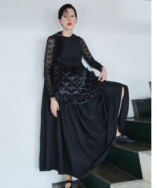「PERNA」 ノースリーブワンピース MEDIUM ブラック レディースの画像