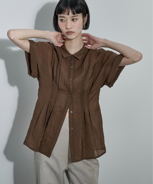 THE Yon ブラウス シャツ 半袖 ウエストタックシアーハーフスリーブ