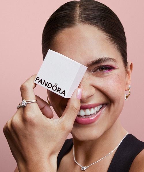 PANDORA（パンドラ） チャーム スパークリング パヴェ トリプルロウ