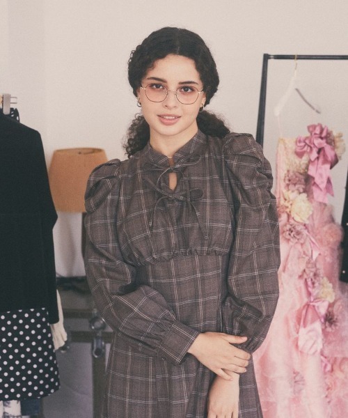 Maison de FLEUR（メゾンドフルール） ワンピース 聡明な淑女の