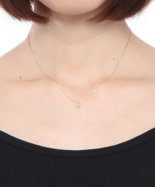 COCOSHNIK（ココシュニック） ネックレス K18ダイヤモンド ひし形 