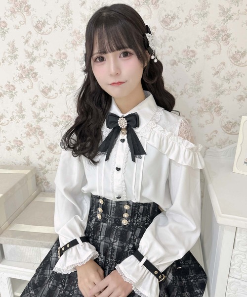 ブラウス シャツ 肩フリルフェザーブラウス レディース Vフリルフェザー半袖ブラウス[品番：RJTW0001759]｜ROJITA