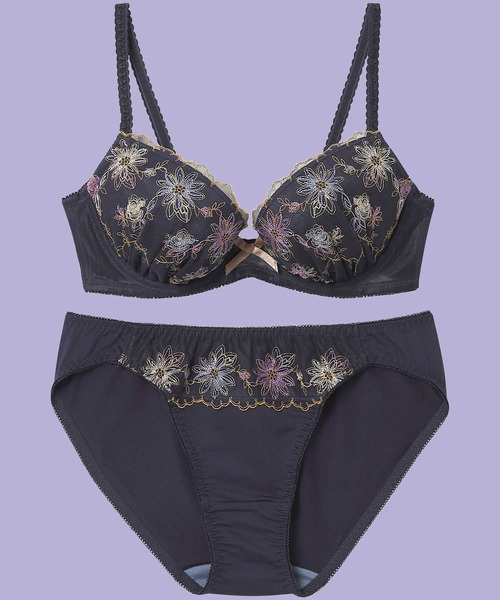 【新品】ワコール　花柄ブラジャーショーツセット AMPHI(ワコール) ブラジャー ショーツセット 「まる胸メイク