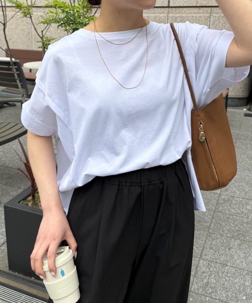 Jena espace merveilleux（ジェナ エスパスメルヴェイユ） tシャツ