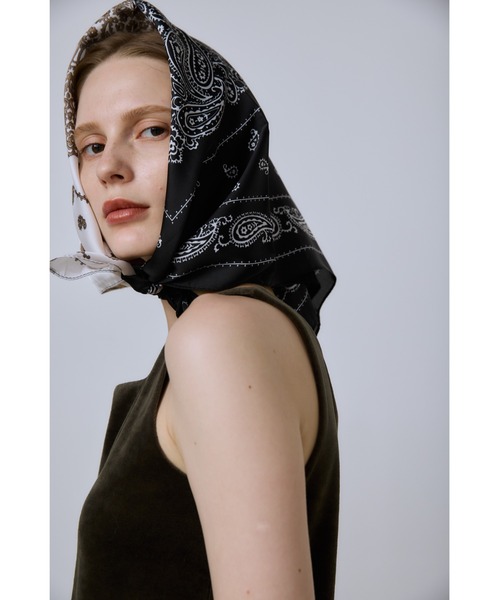 ■希少■ビンテージ　大判スカーフ■88cm×85cm■レディース・バンダナ・レア classicalelf スカーフ バンダナ 上品カワイイ♪90cm×90cmパネル