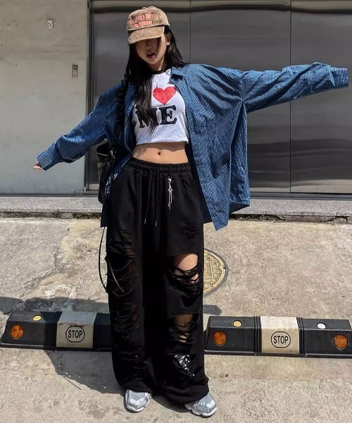 KOM（ドットコム） スウェットパンツ ジャージ A'GEM/9 × 「.KOM