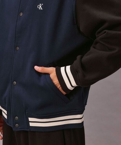 Calvin Klein（カルバン・クライン） スタジャン ボンバージャケット