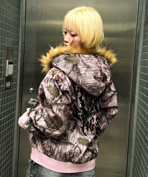 A'gem（エージェム） パーカー A'GEM/9 × .kom 迷彩ファー付ジップ