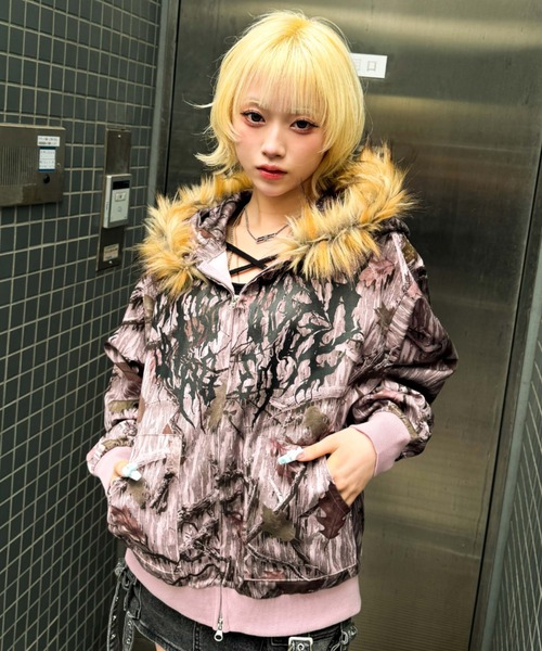 A'gem（エージェム） パーカー A'GEM/9 × .kom 迷彩ファー付ジップ