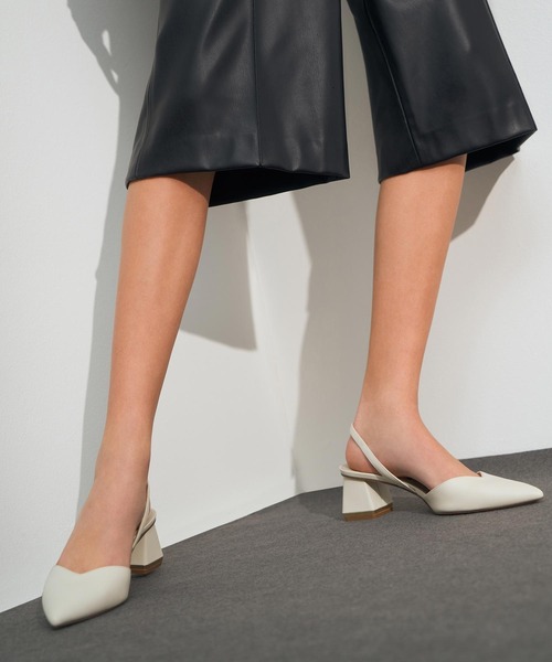 ★CHARLES & KEITH★Studded Slingback Heels ヒール/送料込 CHARLES & KEITH スタッズ スリングバックヒール 【再入荷