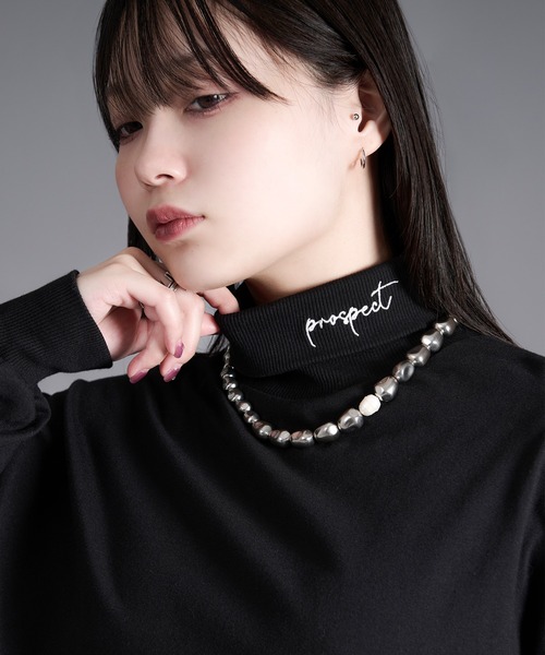 Ellno Loset（エルノロゼット） tシャツ タートルネック刺繍ロンT