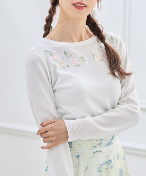tocco closet ニット フラワー刺繍ラウンドネックニットプル