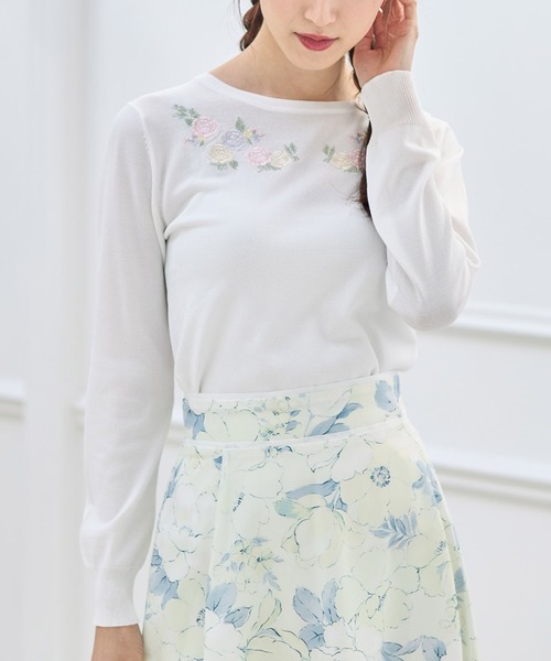tocco closet（トッコ クローゼット） ニット フラワー刺繍ラウンド