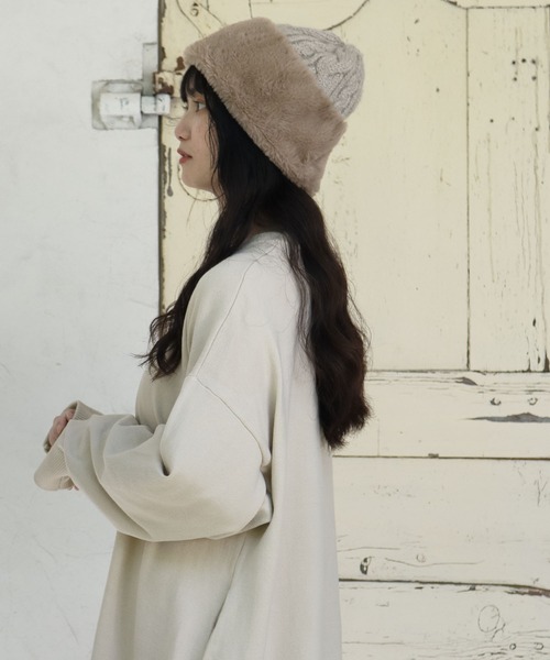 ビンテージ ファーハット フランス製 フェイク 帽子 ニット帽 キャップ 美品 ニット×フェイクファーデザインワッチキャップ』