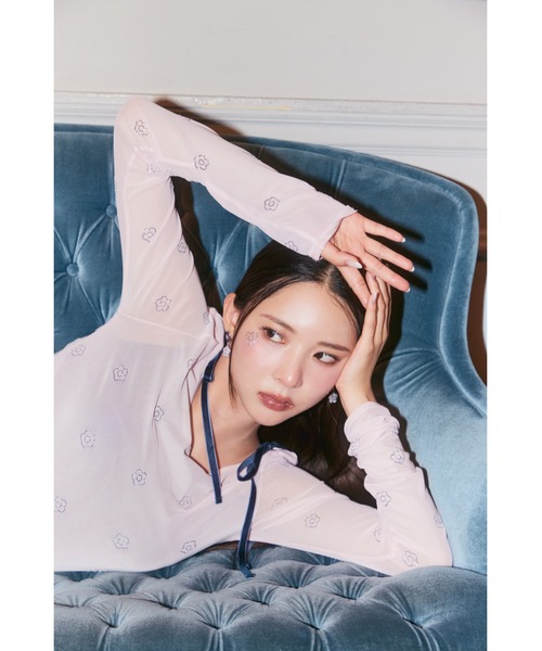 tシャツ 「LILY BROWN×MARY QUANT」デイジー柄シアーチュールトップス レディース